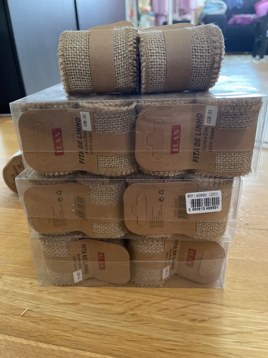 Vendo rolos de fita de serapilheira e filta de linho