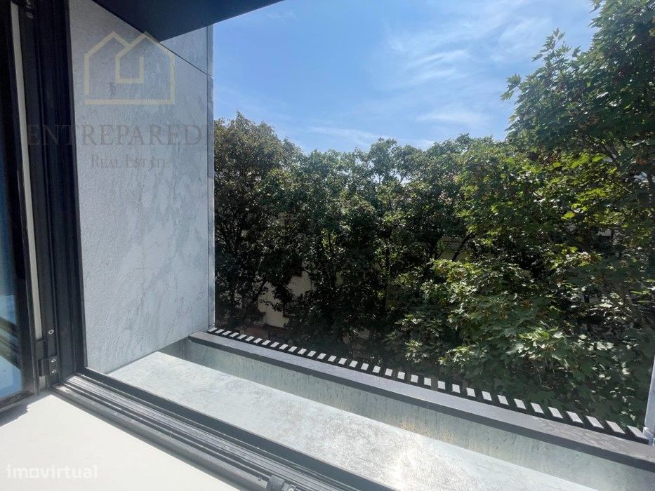 Apartamento T0 novo, com arrumos, para comprar no Bairro do Bonfim ...