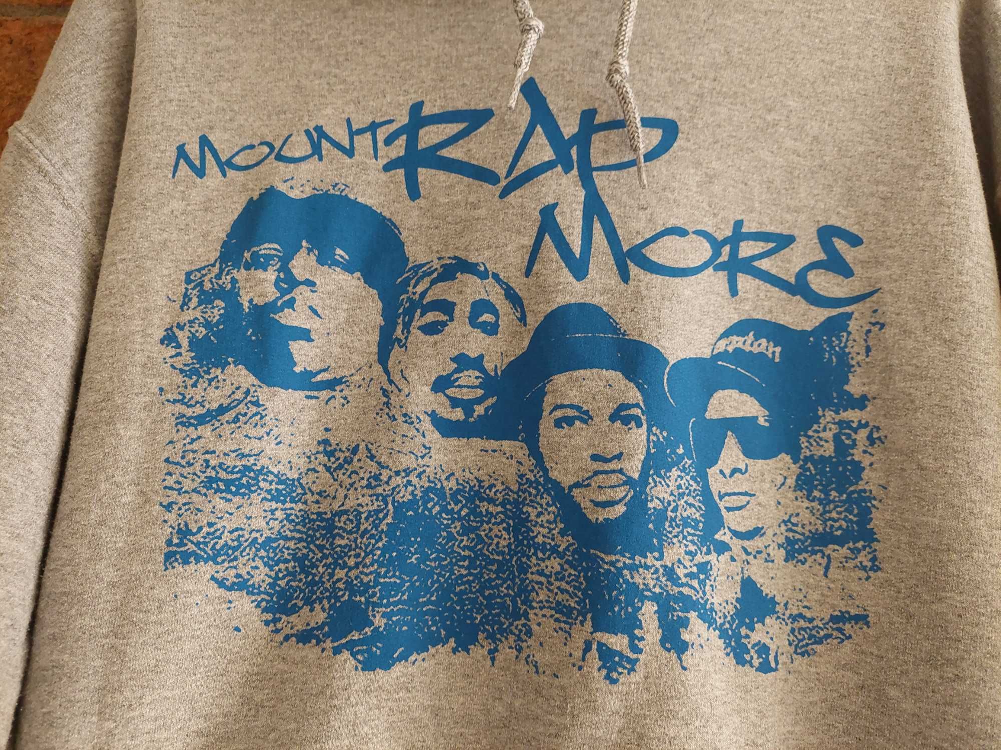 Bluza GILDAN Mount Rap More 2pac Notorious B.I.G Eazy-E kaptur M Nowa