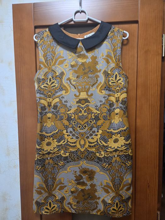 Продам женское платье