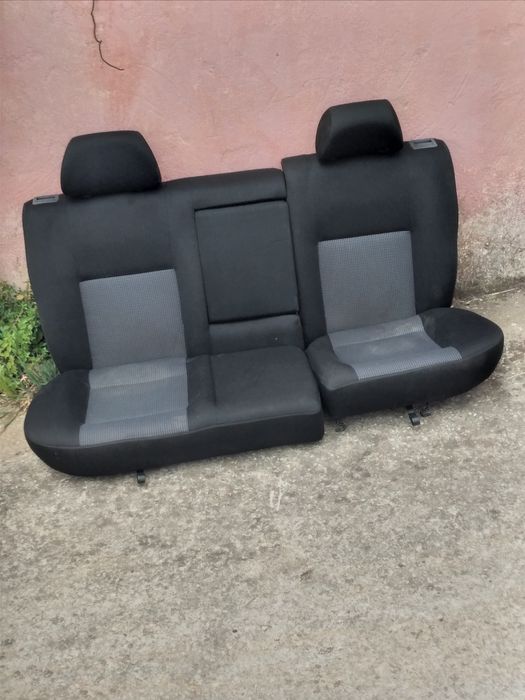 Bancos Trás Traseiro VW GOLF IV Carro Bom Estado
