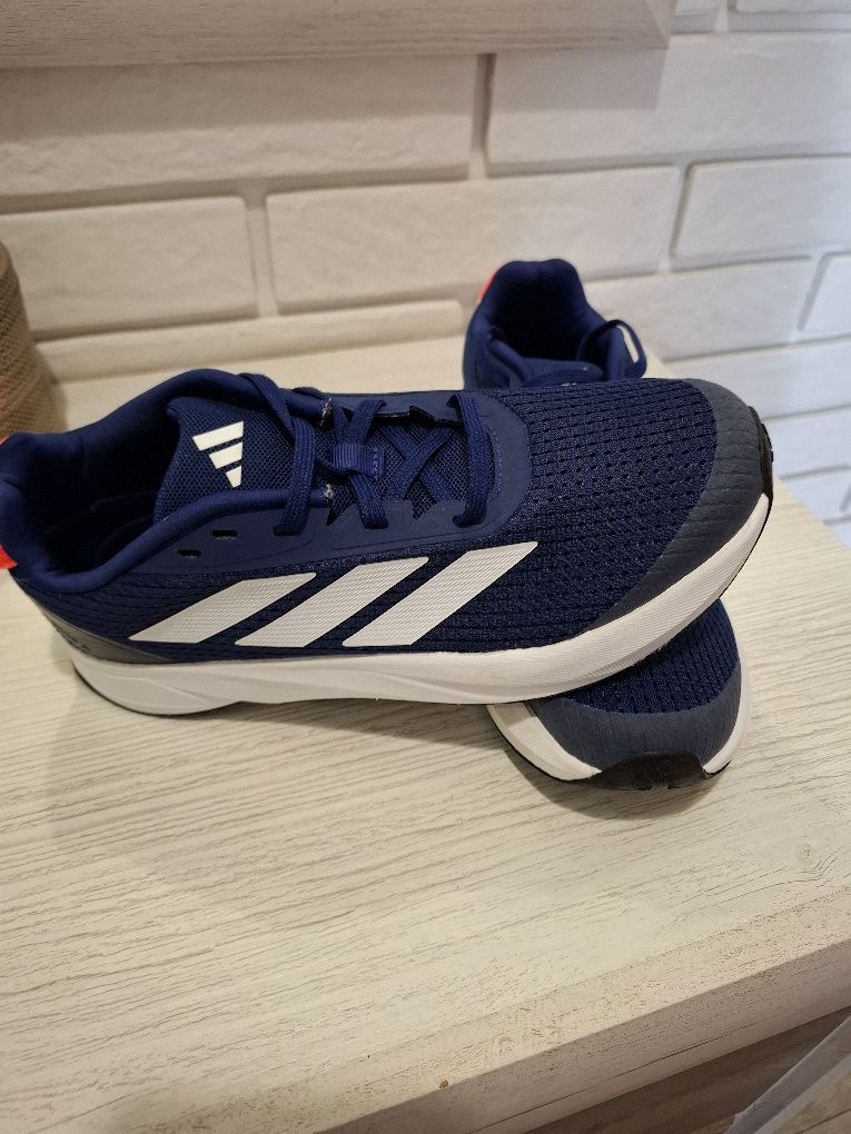 Кросівки adidas 36