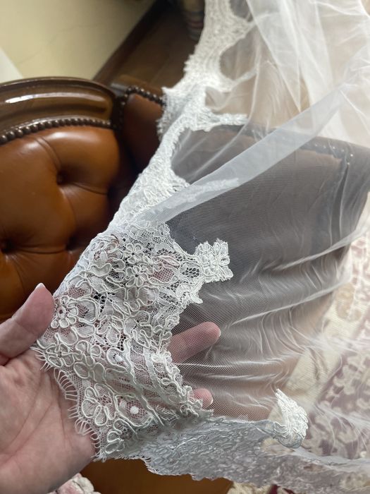 Vestido+ Veu + cauda de noiva Rosa Clará