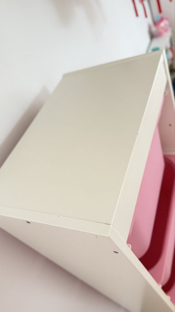 Ikea trofast biała, rozowe pojemniki