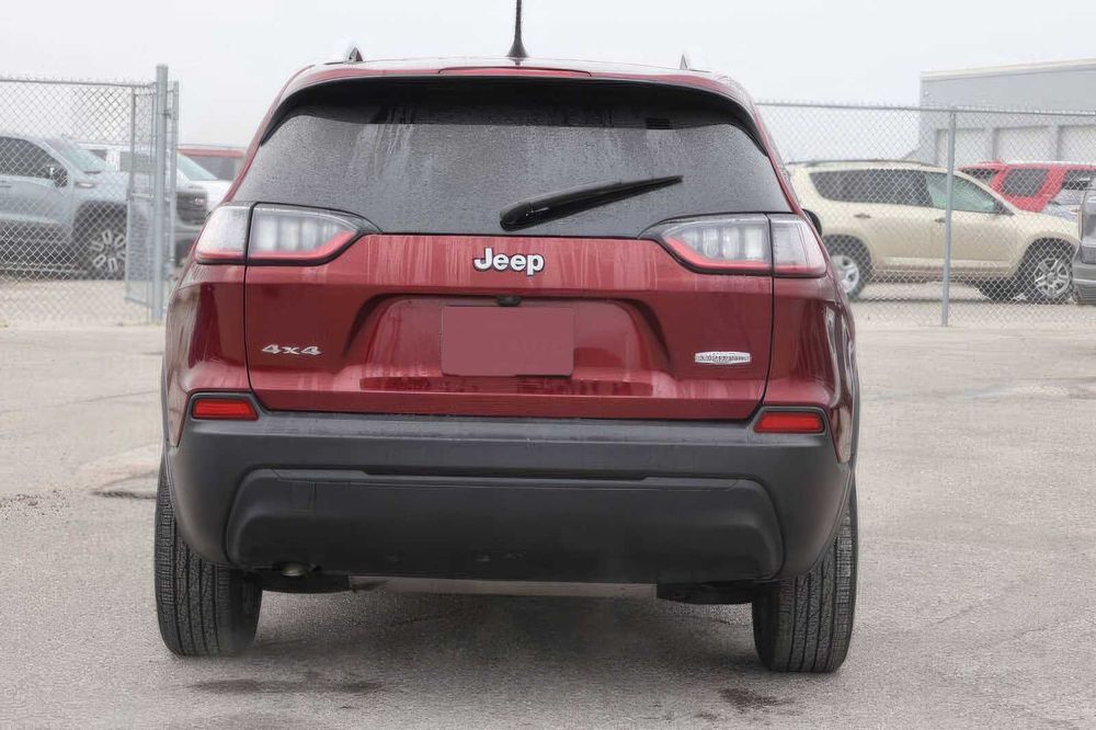 Jeep Cherokee Latitude      2021