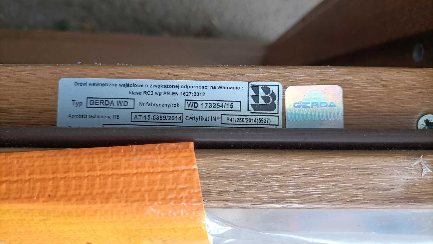 Drzwi wewnętrzne wejściowe Gerda o  zwiększonej odporności na włamanie