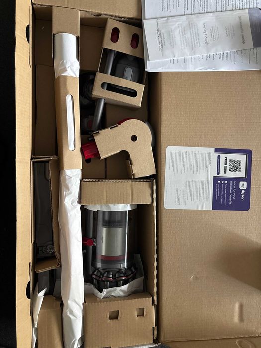 Aspirador Vertical DYSON V10 ABSOLUTE