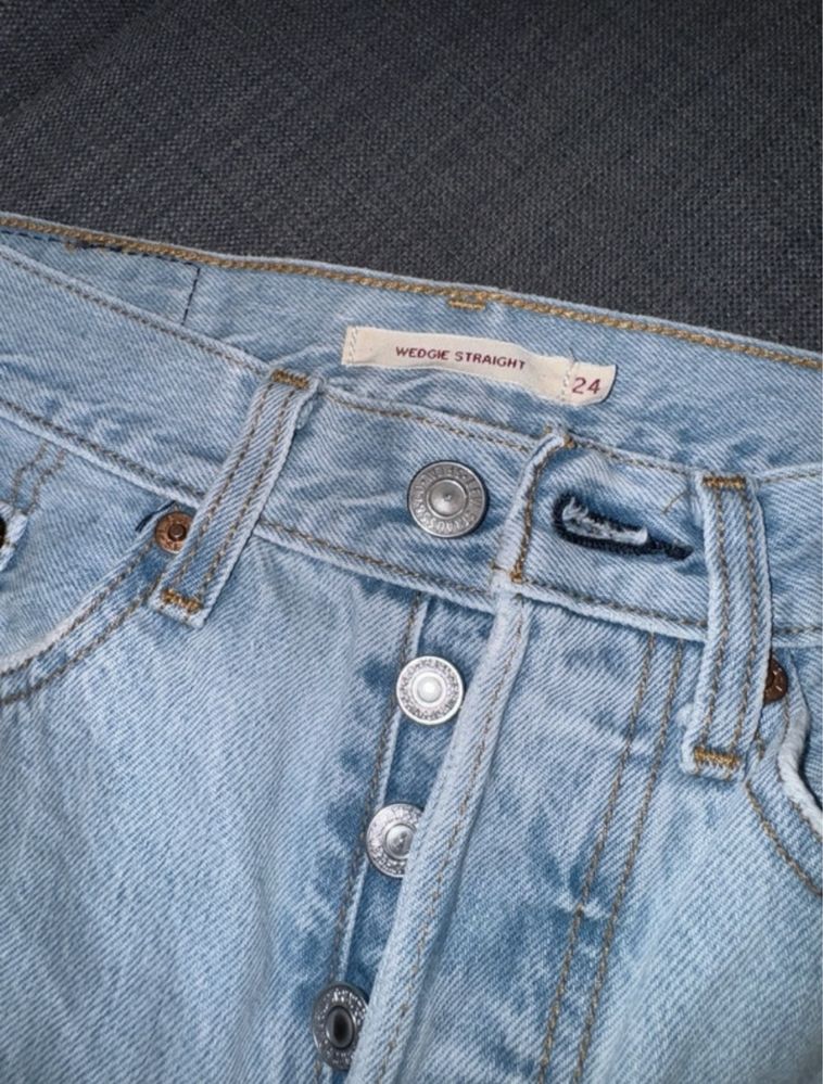 Spodnie jeansy levis w24