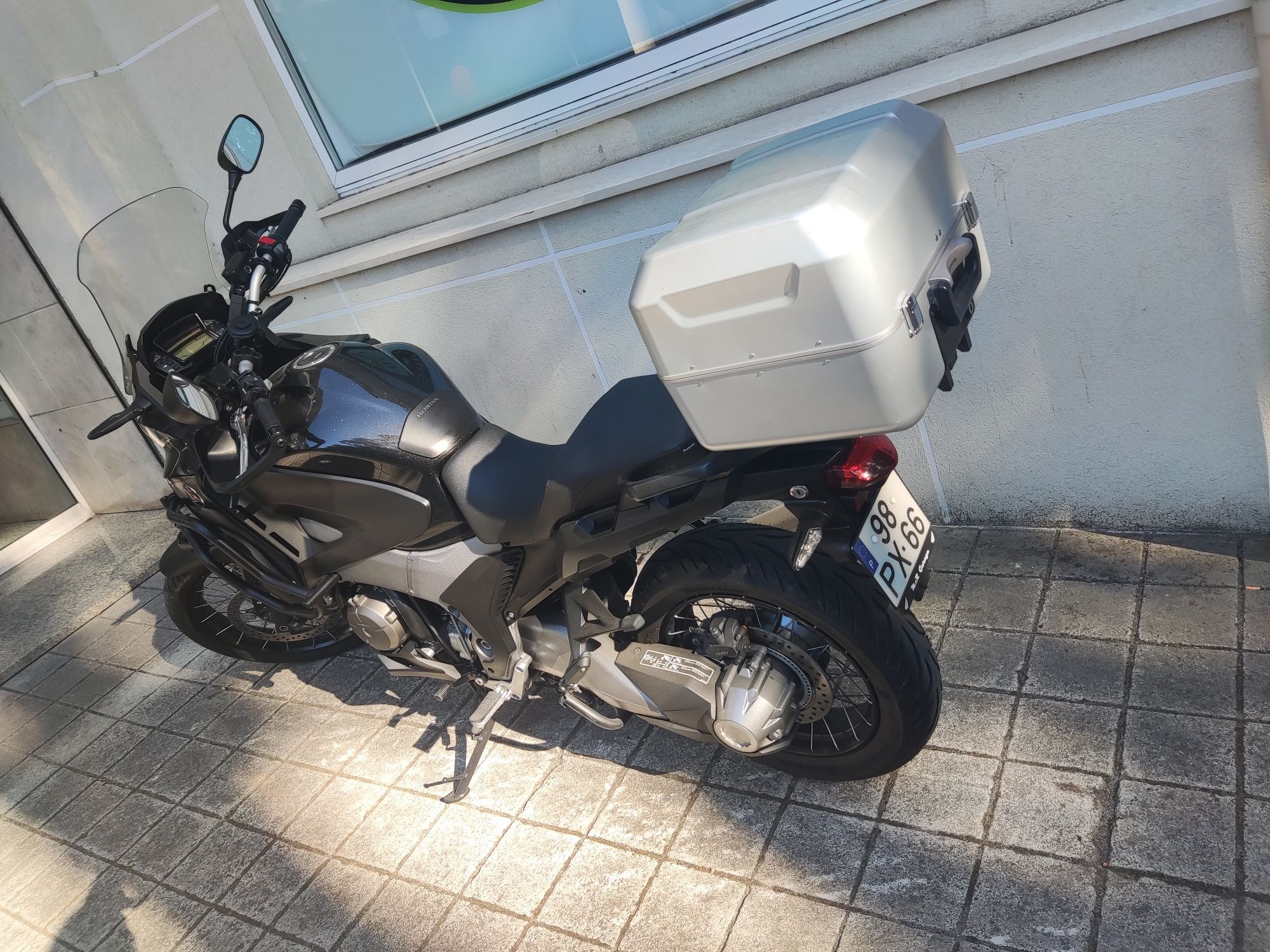 Honda Crosstourer 1200 X,2015,9500km.