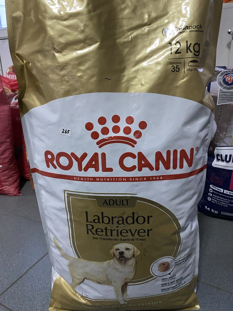 RoyalCanin Labrador Adult 12кг