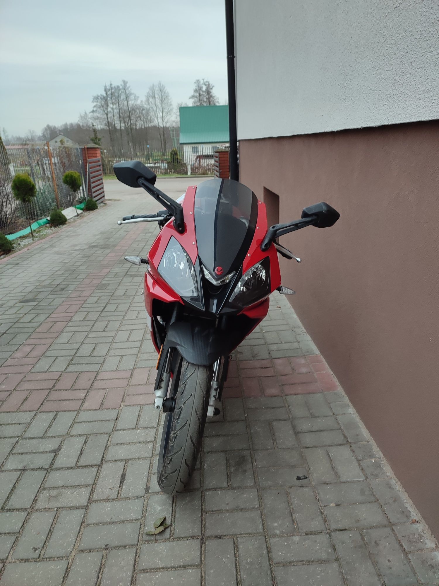 Malaguti rst 125 rok 2020 Yamaha yzf mt