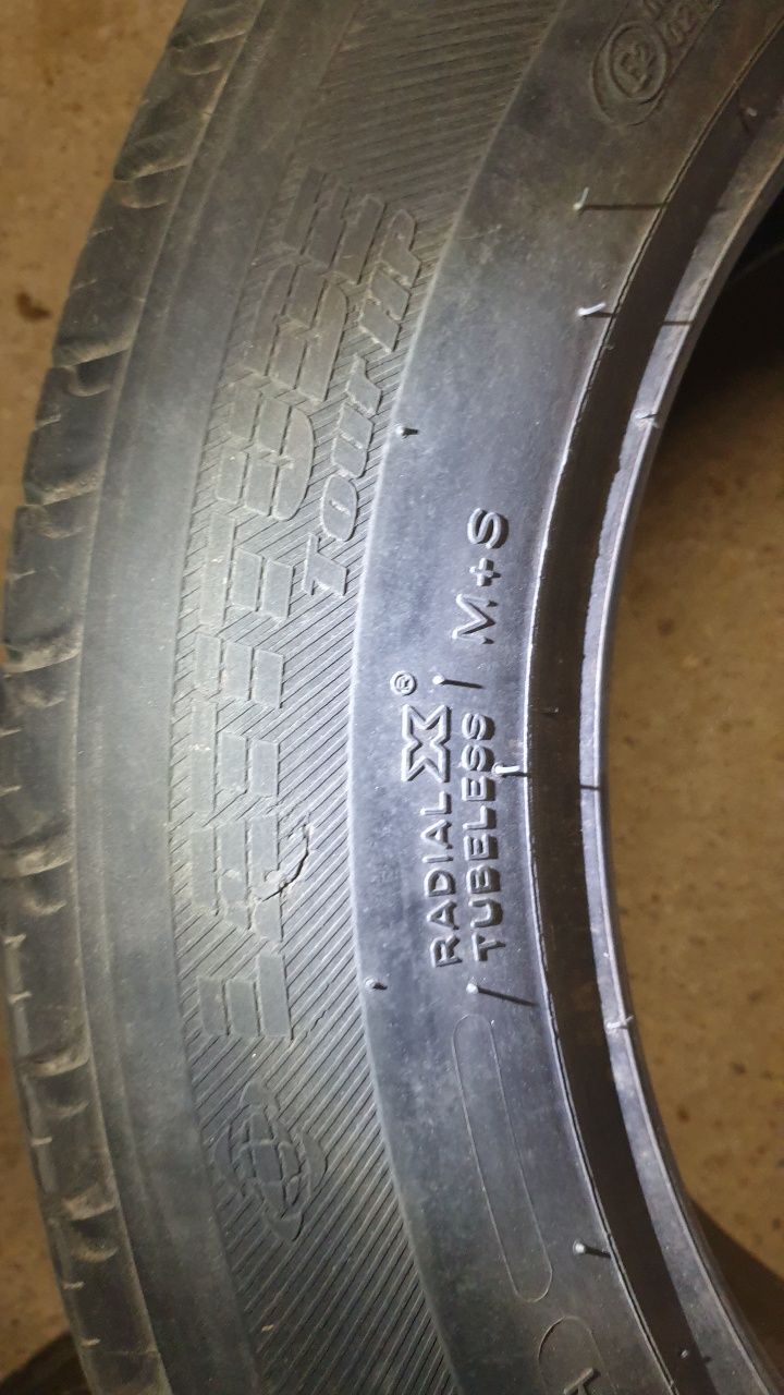 Opony  wielosez. Michelin 235/55 R 17 M+S