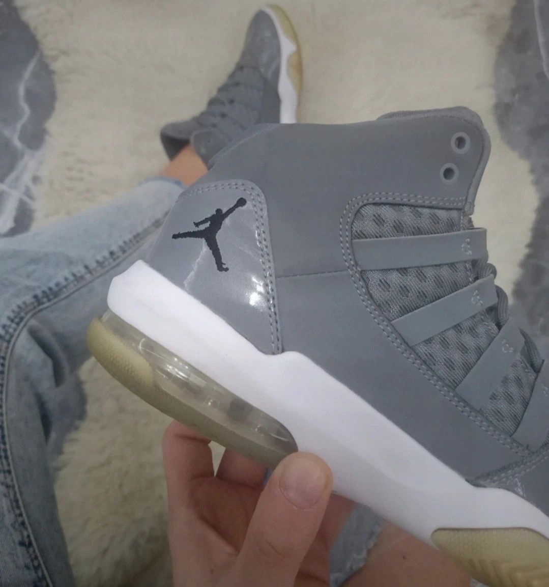 Sneakersy buty za kostkę Nike Air Jordan Max Aura rozmiar 38.5 męskie