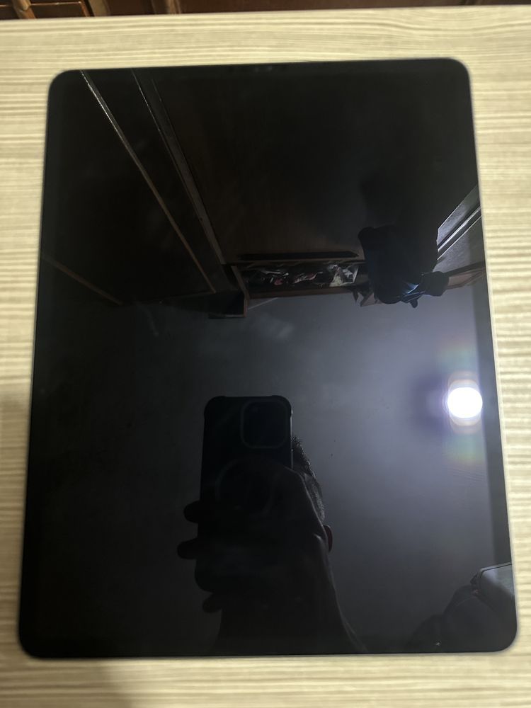 Apple iPad Pro 12.9 6 gen m2