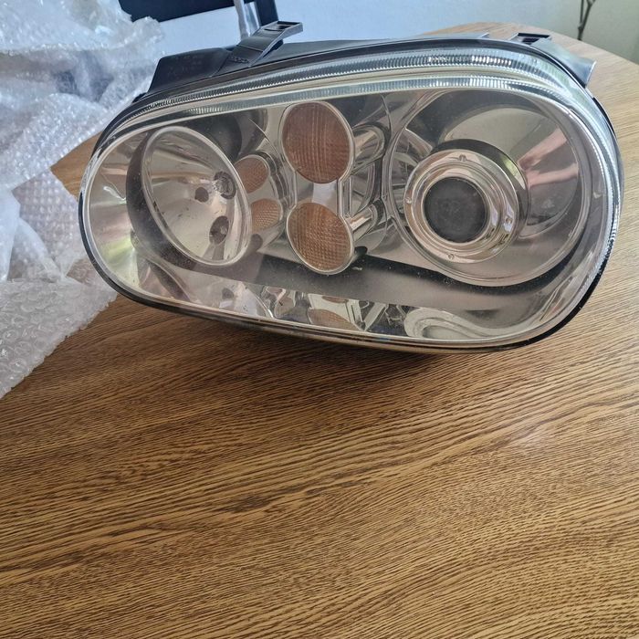 Kit Farois BOSH HID Golf 4 IV