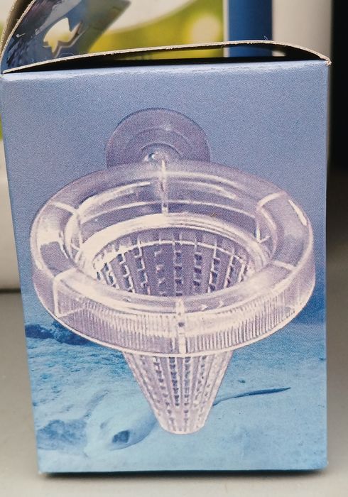 Karmnik dla rybek z przyssawką