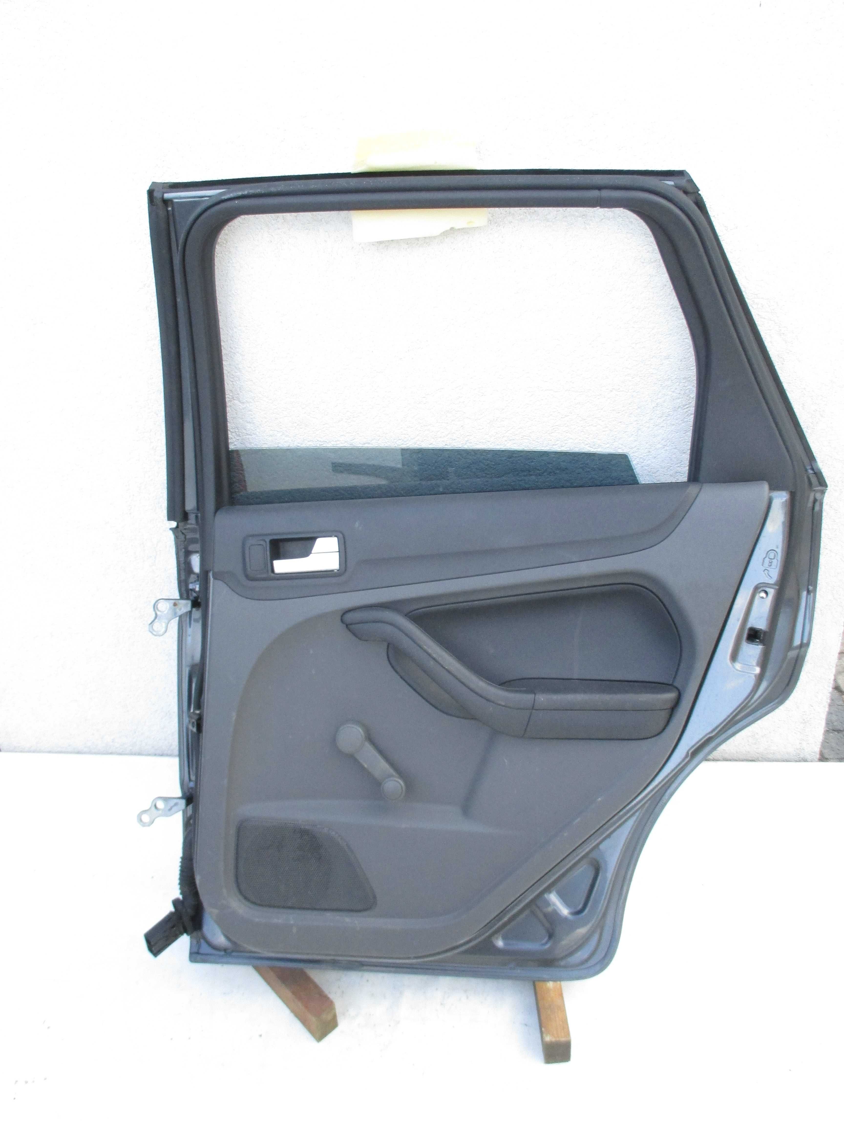 Drzwi tył prawy focus mk2 kombi K1