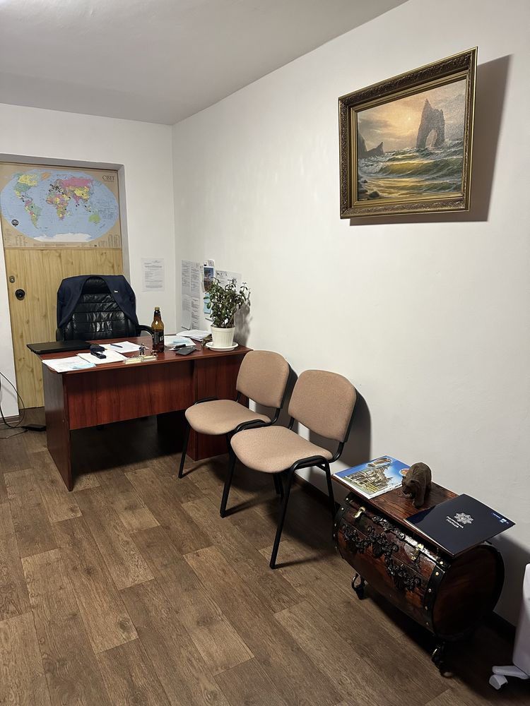 продам офіс центр червона лінія