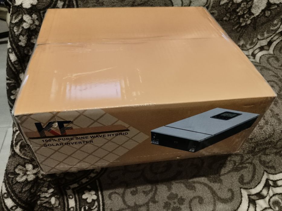Гібридний інвертор KF 1.5kW 24V