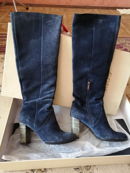 Демисезонные сапоги из натуральнная замша, 40 р