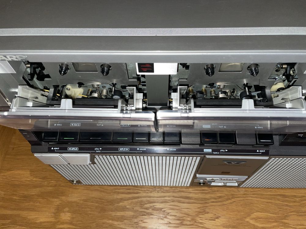 Магнитола SHARP GF 555X (всё родное)