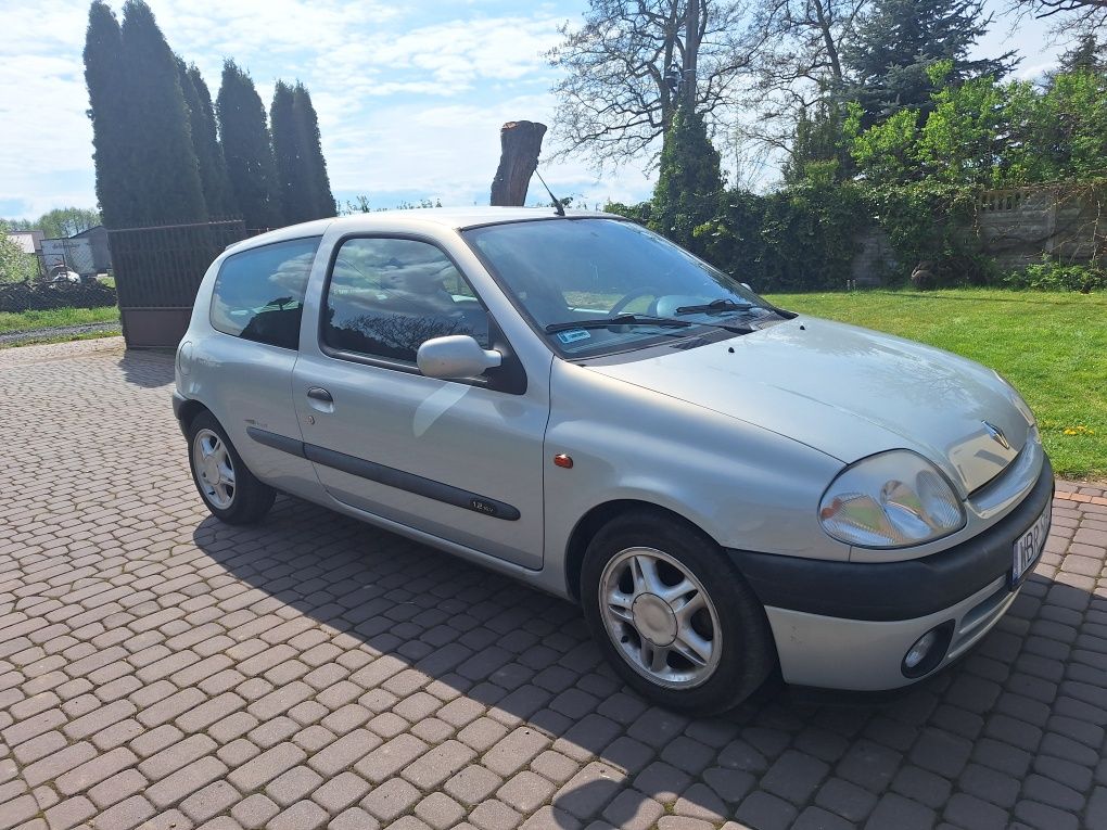 Renault Clio II  2001