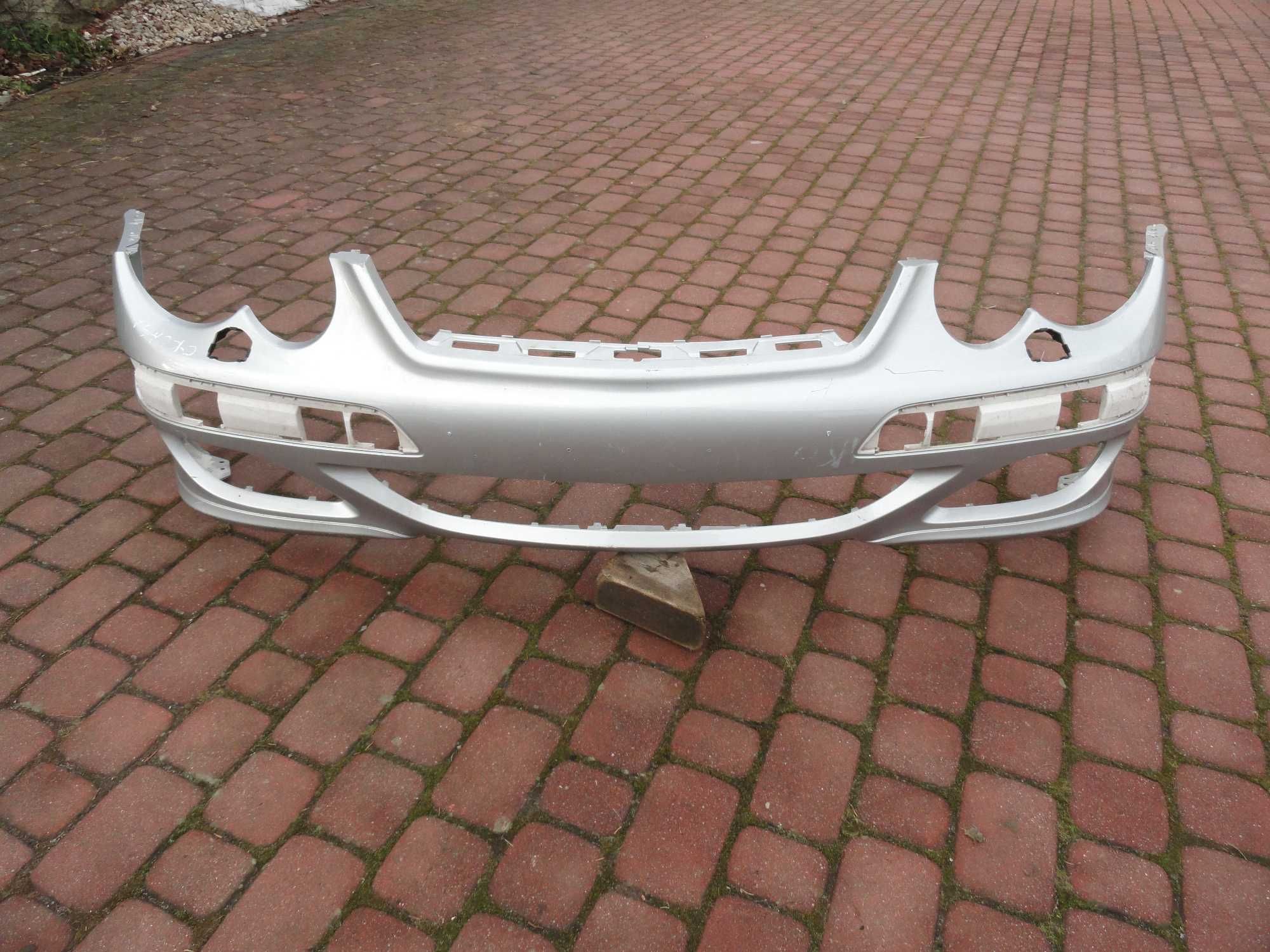 Mercedes W203 Coupe C-Klasa Lift Zderzak przód