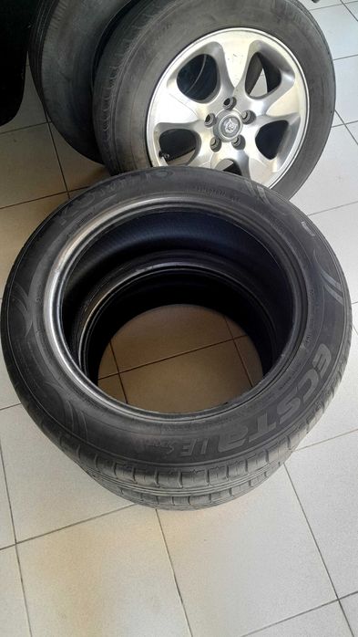 Pneus kumho 235/50r17