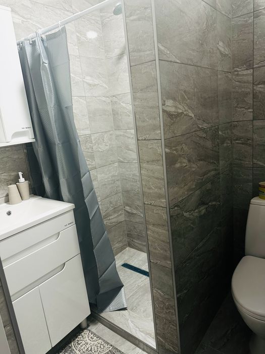 Оренда затишної новенької 2-кімнатної квартири апартаментів подобово