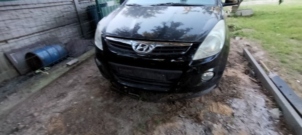 Sprzedam na części lub w całości Hyundai i20