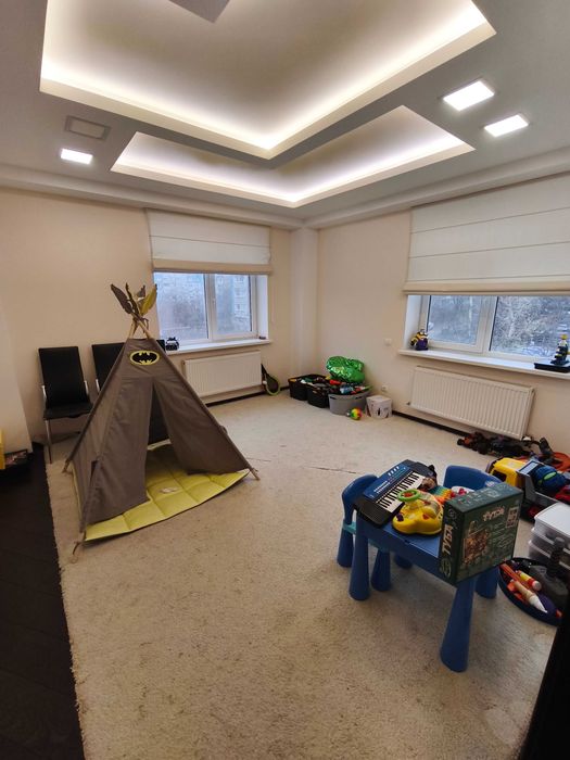 продаж квартири класу "комфорт" 160м в ЖК Олімпійській