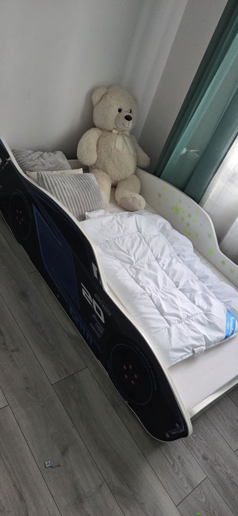 Łóżko dziecięce auto