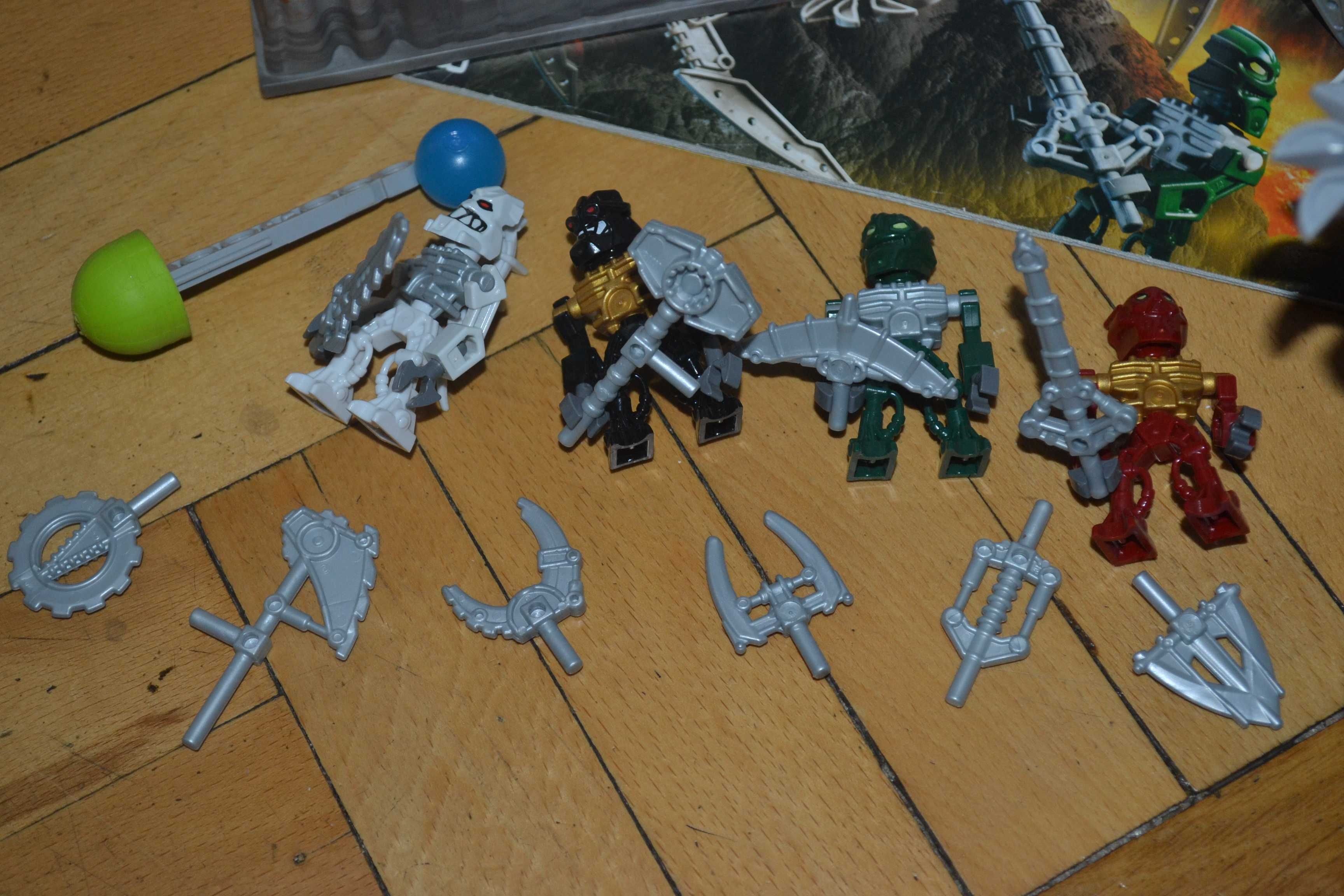 Lego BIONICLE  Piraka Outpost 8892