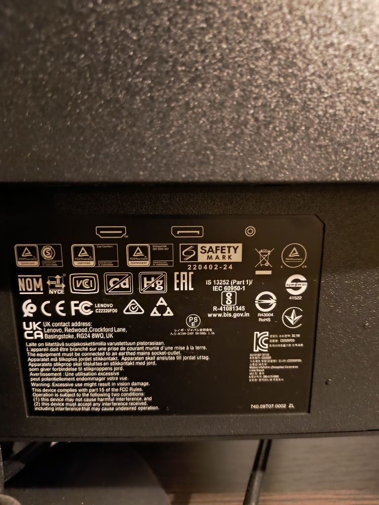 Monitor 32 cale Lenovo