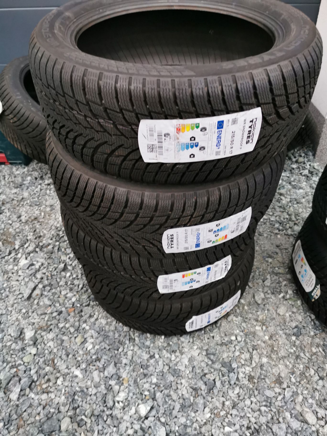 Opony zimowe Nokian SNOWPROOF 215/50 r 17 95V XL