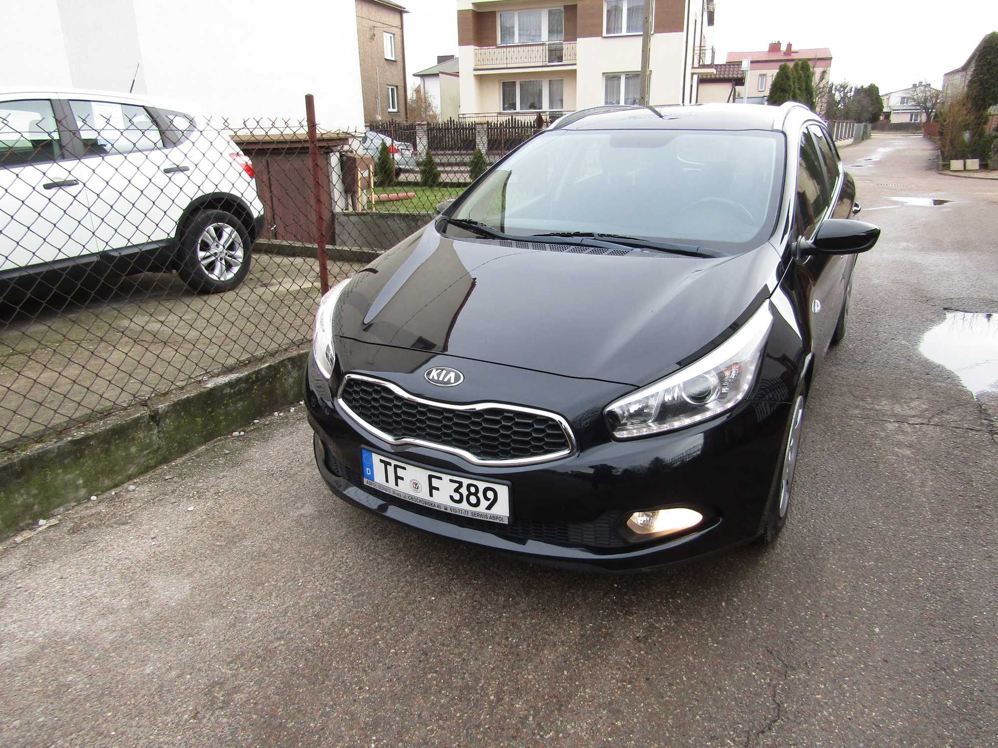 KIA CEED. 1,4 benz. 100KM.2013 rok.