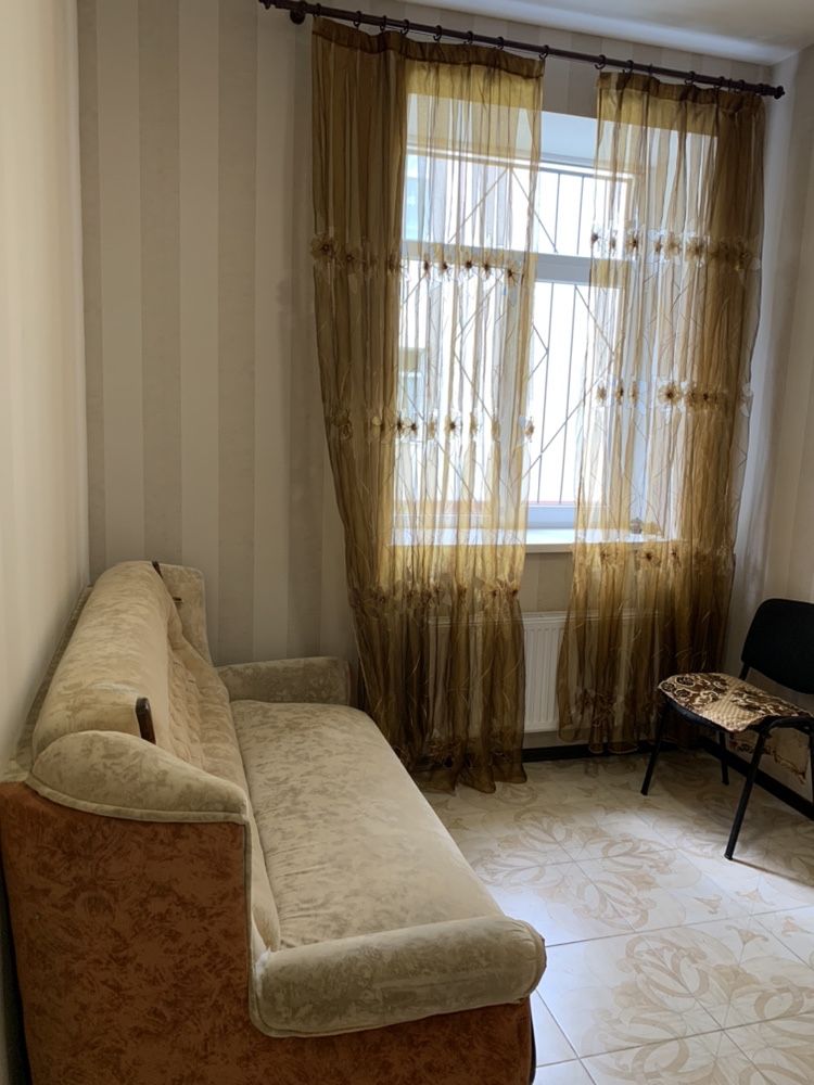 Сдам рядом с метро своя новый ремонт мебель техника