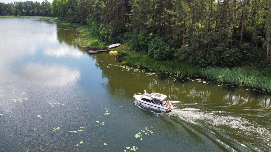 Wynajem czarter jachtu motorowego bez  patentu Augustów