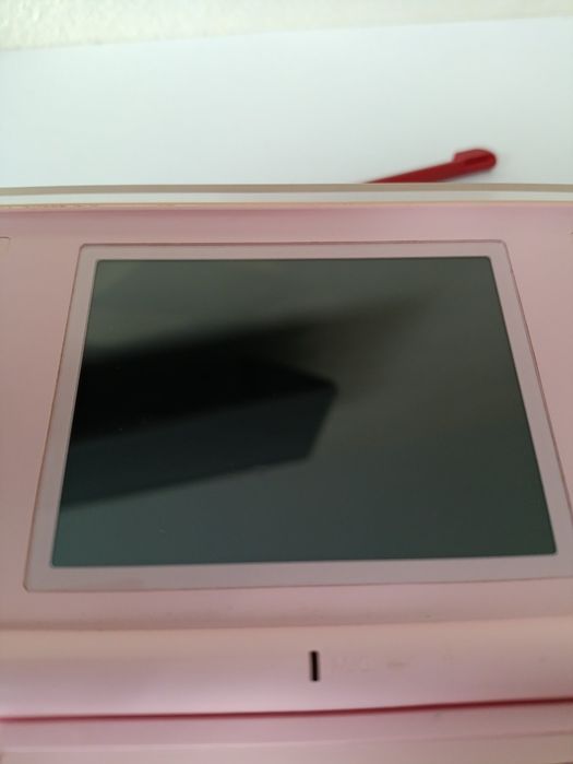 Nintendo DS lite pink