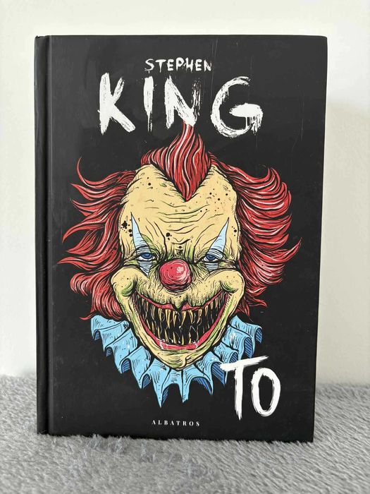 Książka "TO" w bardzo dobrym stanie