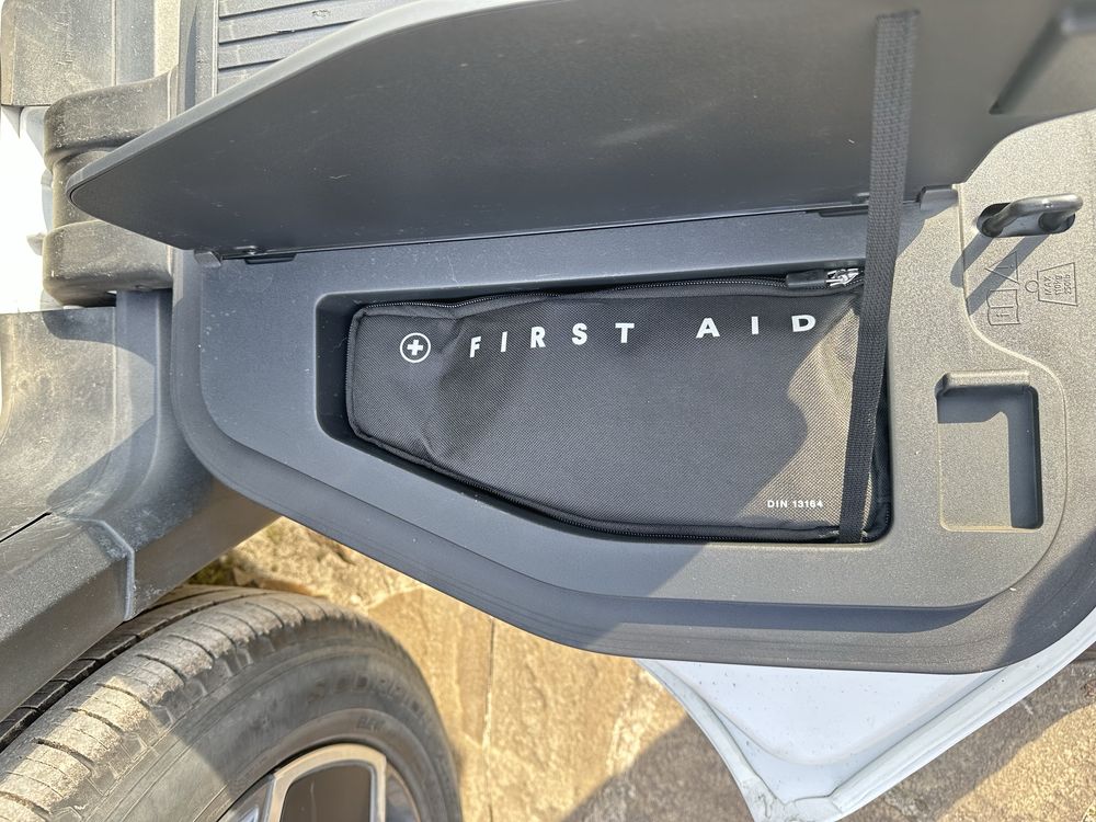 RIVIAN R1T Adventure