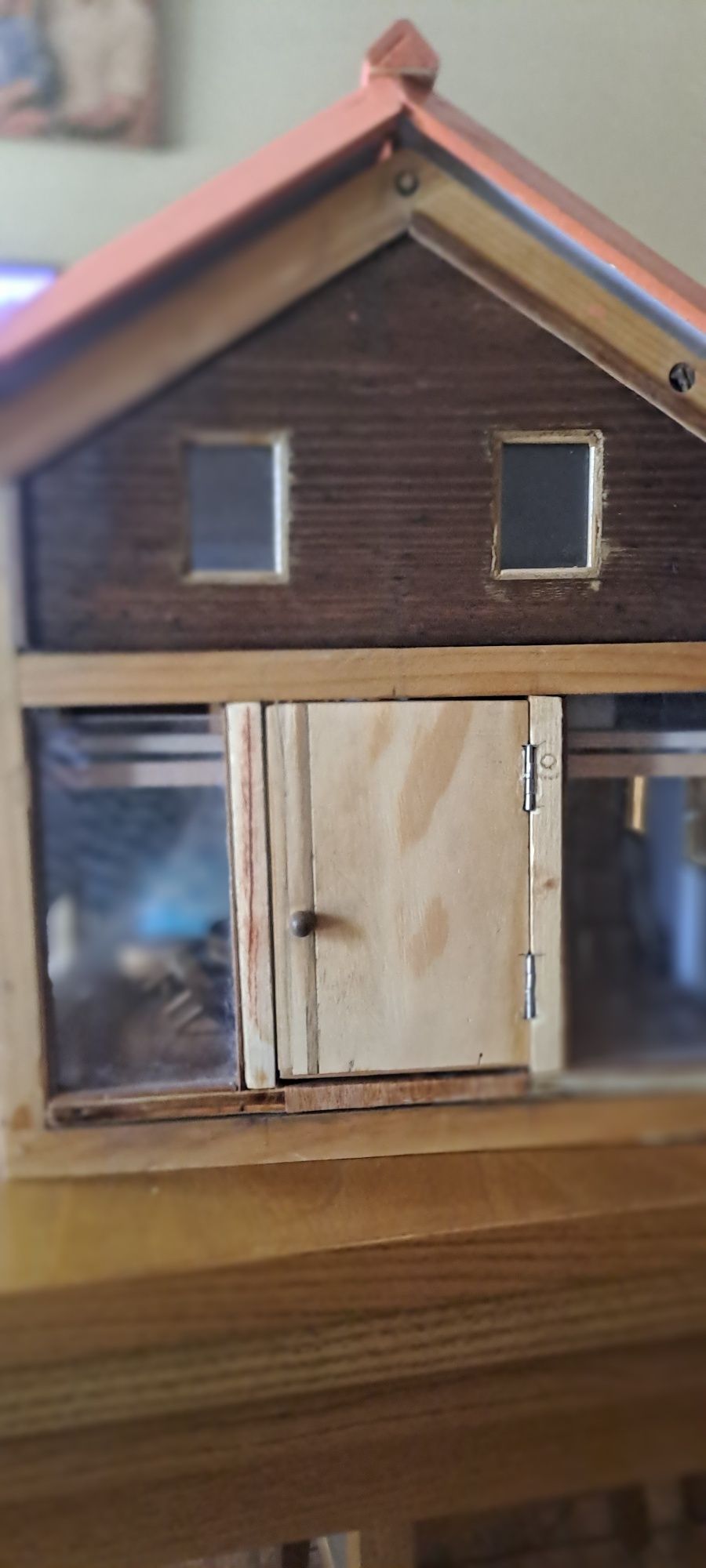Casa em madeira - trabalho artesanal