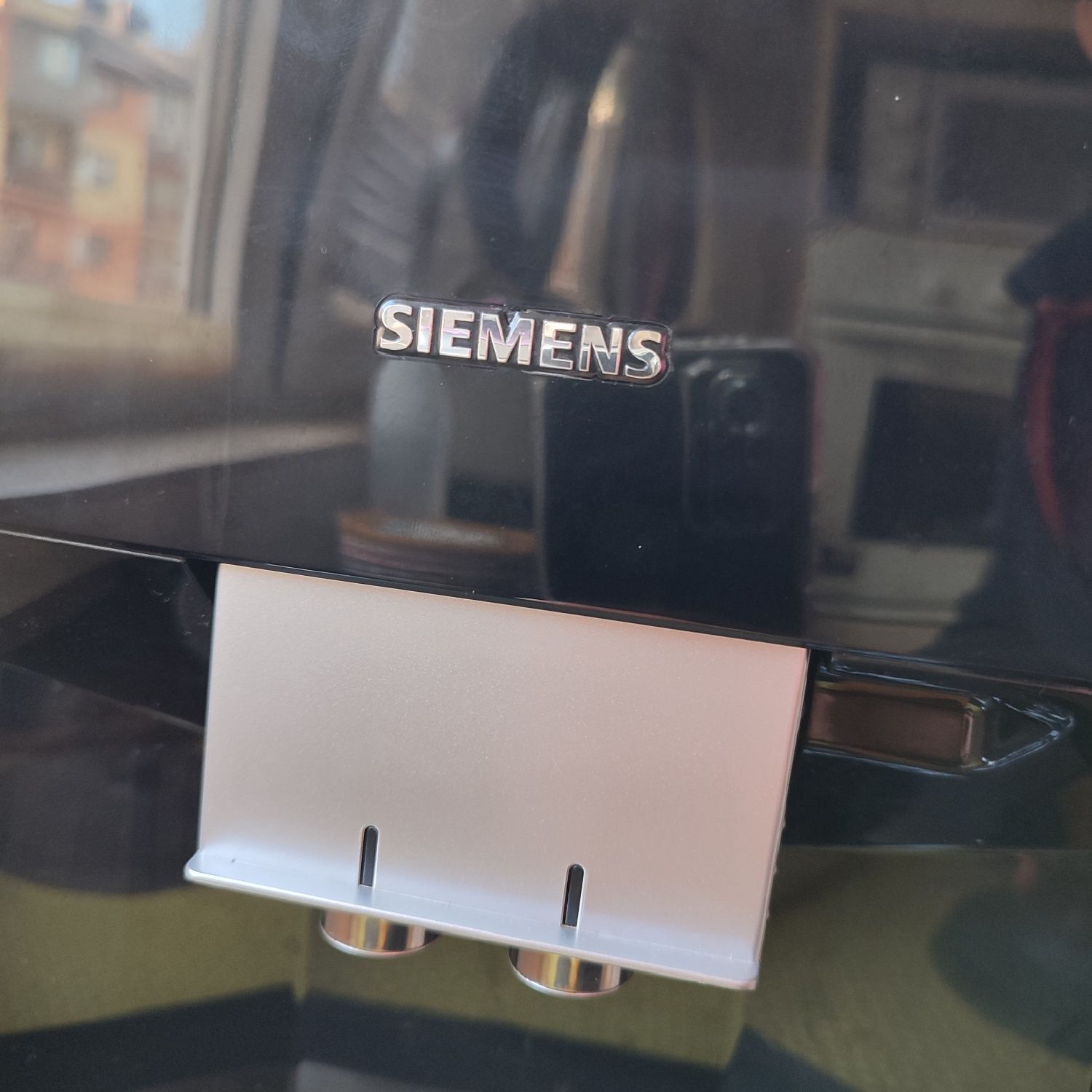 Продам кавоварку/кофеварку Simens EQ 500