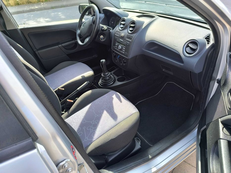 Fiesta 1.3 120tys km Klima Serwis 1 właściciel