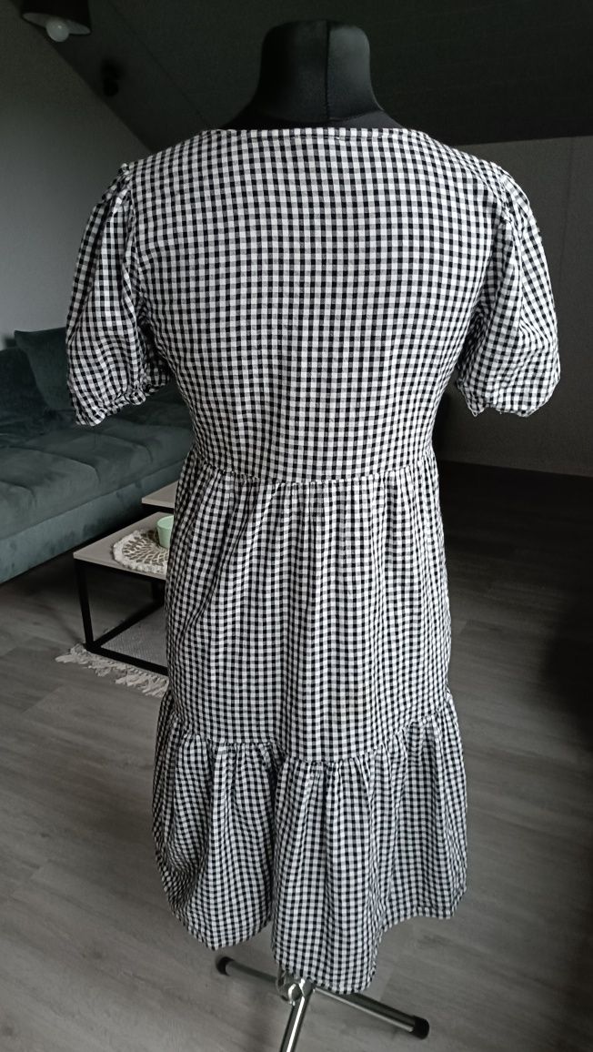 Sukienka w kratkę S M 36 38 modne rękawy bufki trapezowa