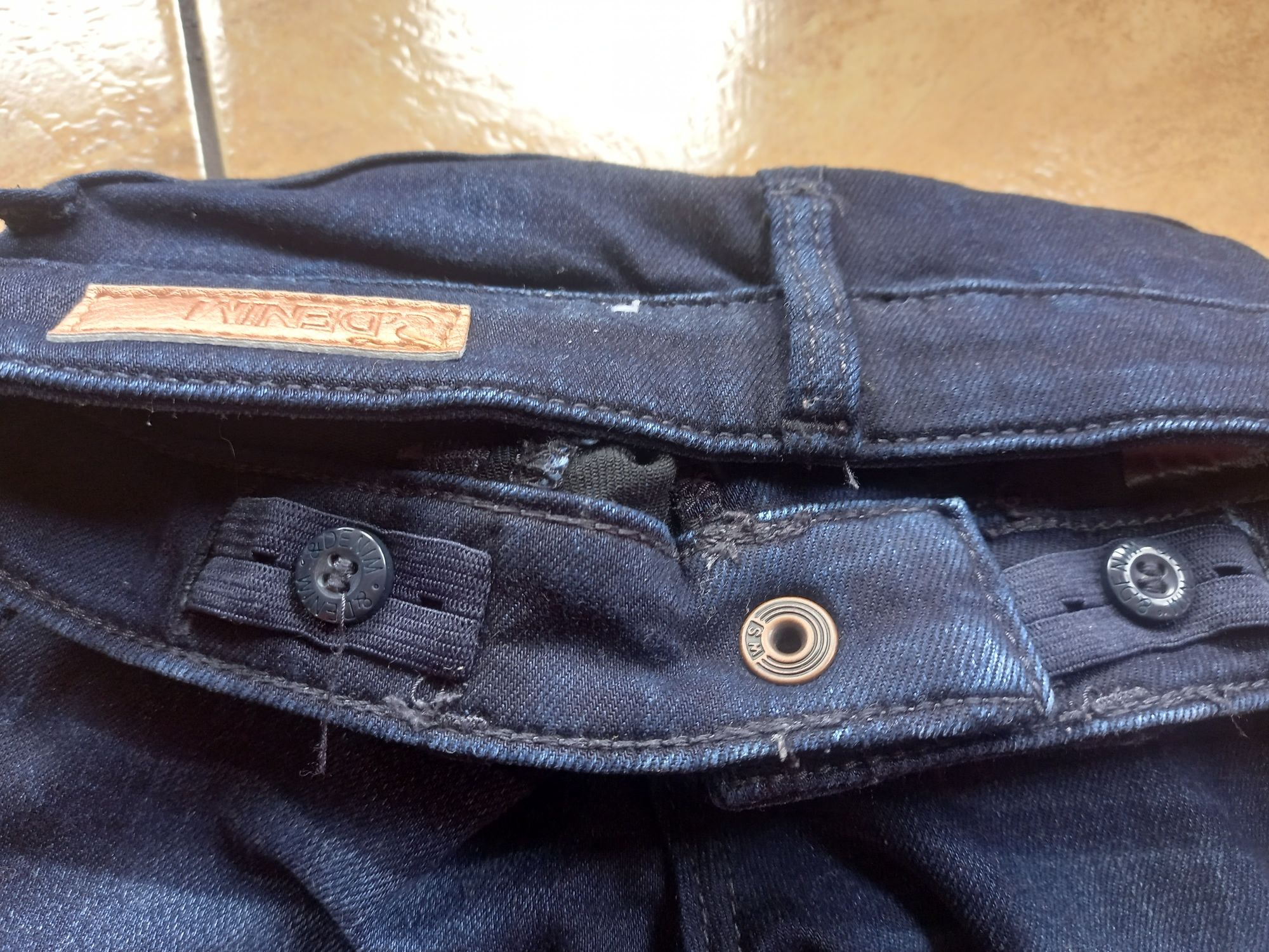 Spodnie dziewczęce jeansy rurki Denim