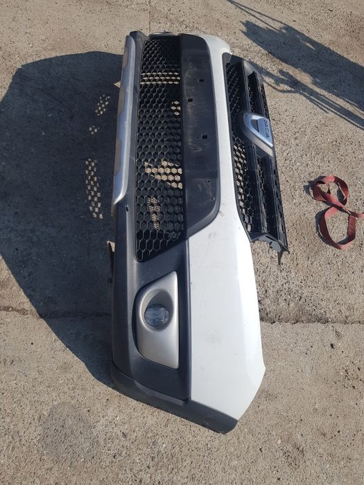 DACIA SANDERO II STEPWAY бампер  перелній  12-16 рік