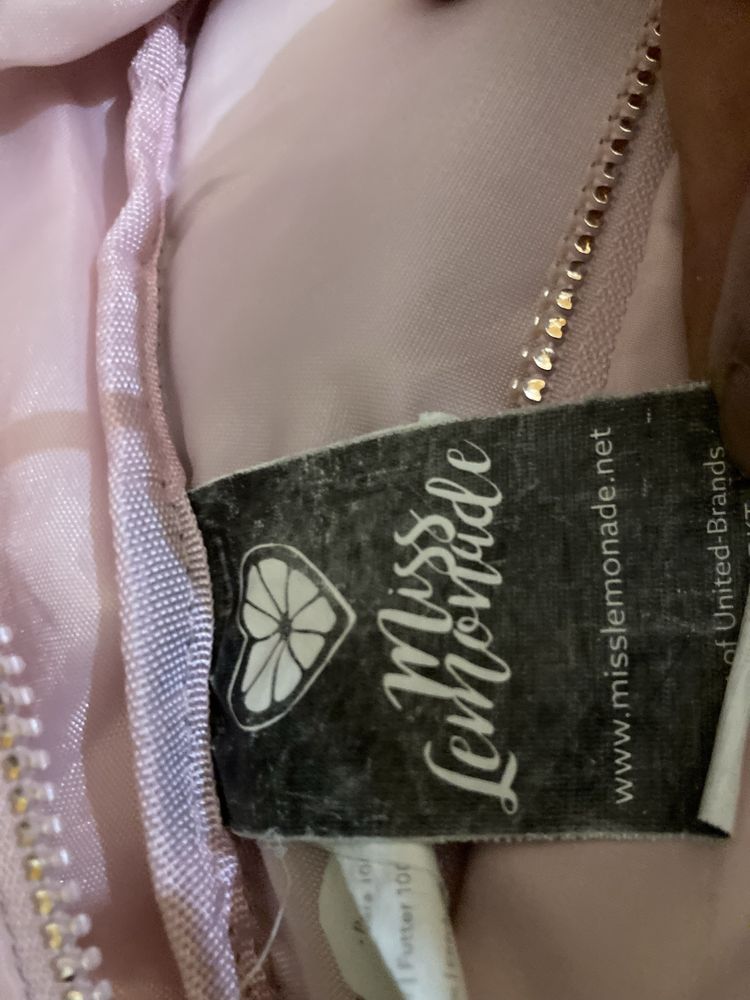 Mochila em bom estado MissLemonede