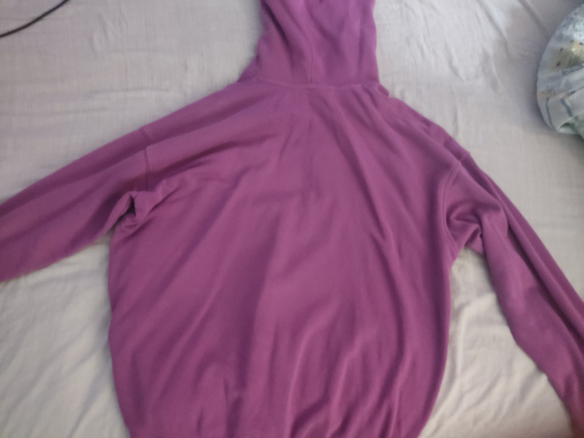 Продам аниме худи H&M