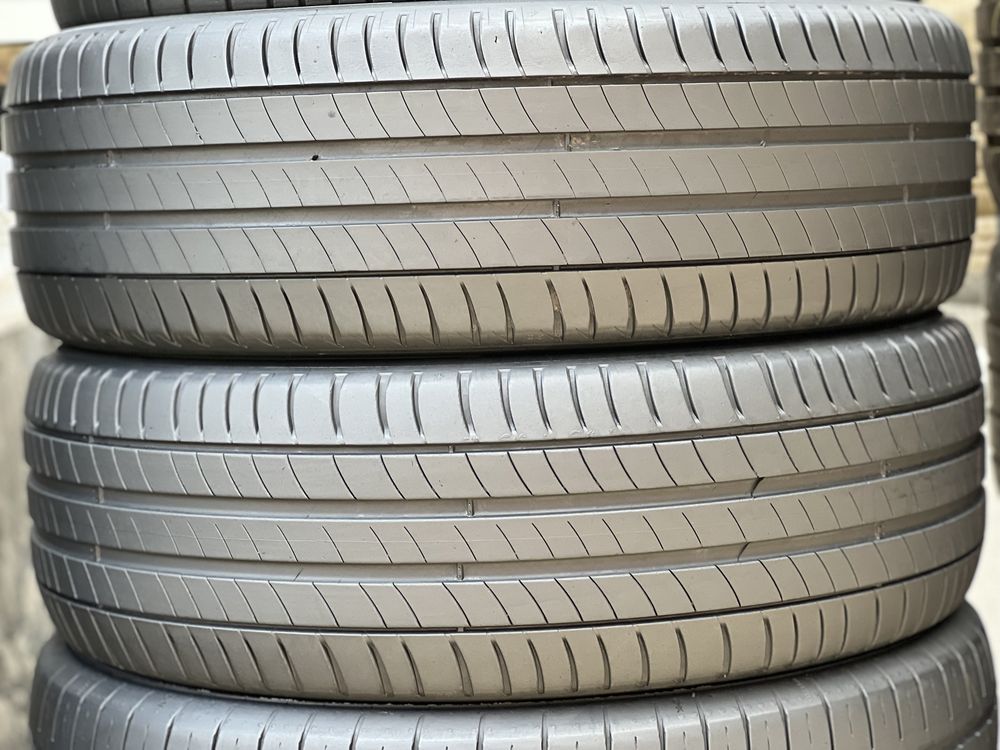 Шины летние 2шт 235/55/R17 Michelin Primacy3